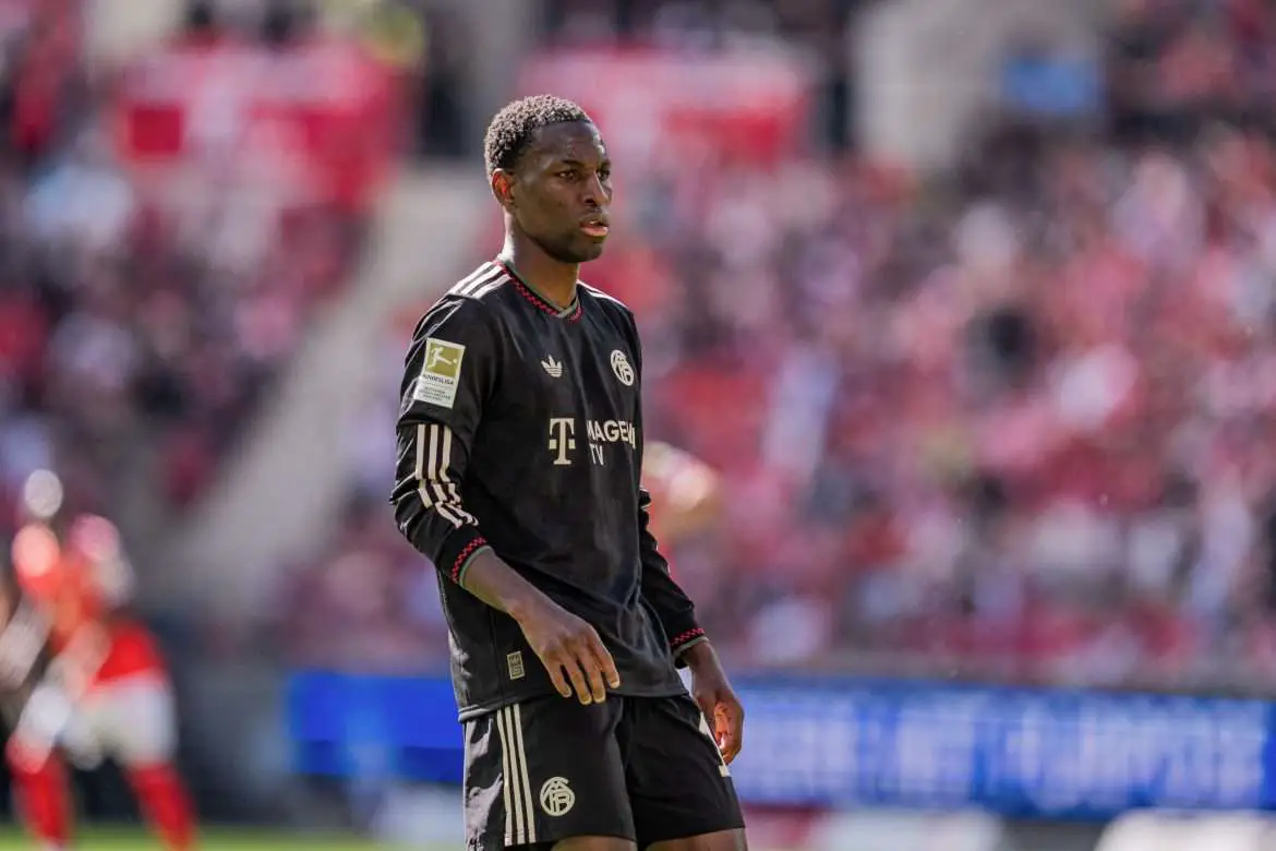Chelsea striker and Bayern Munich loanee Nicolas Jackson features in a Bundesliga match