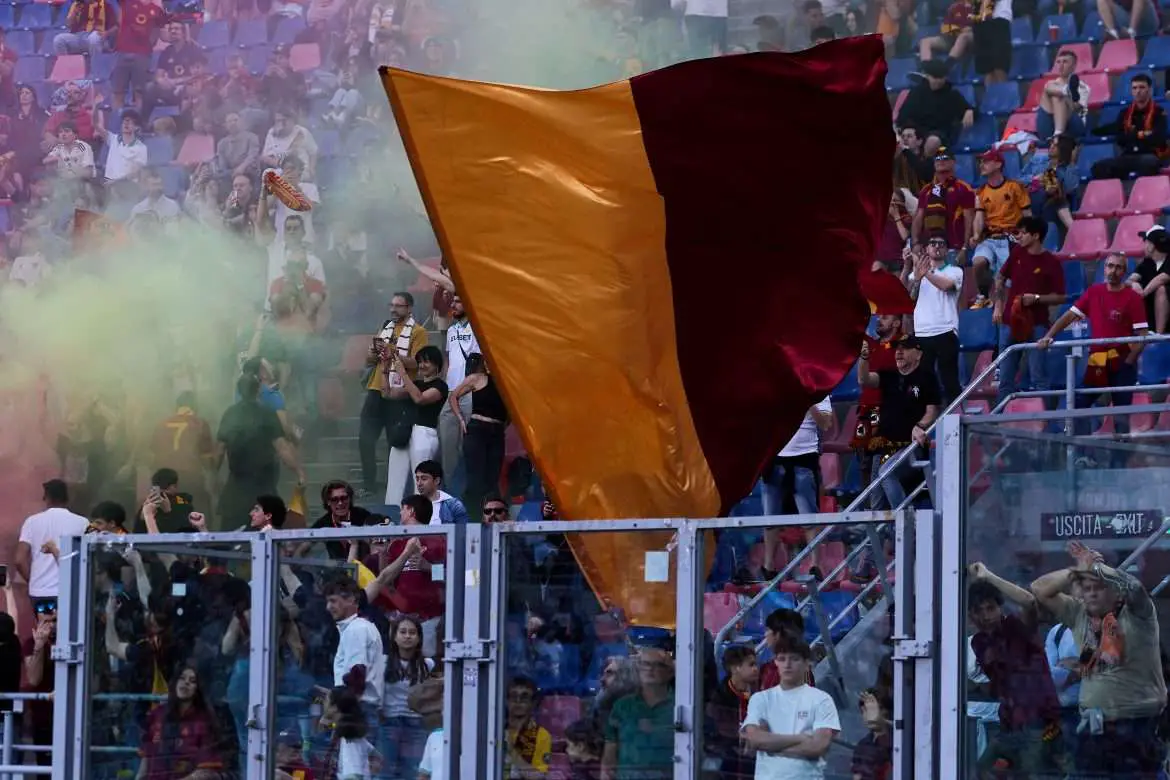 Roma fans