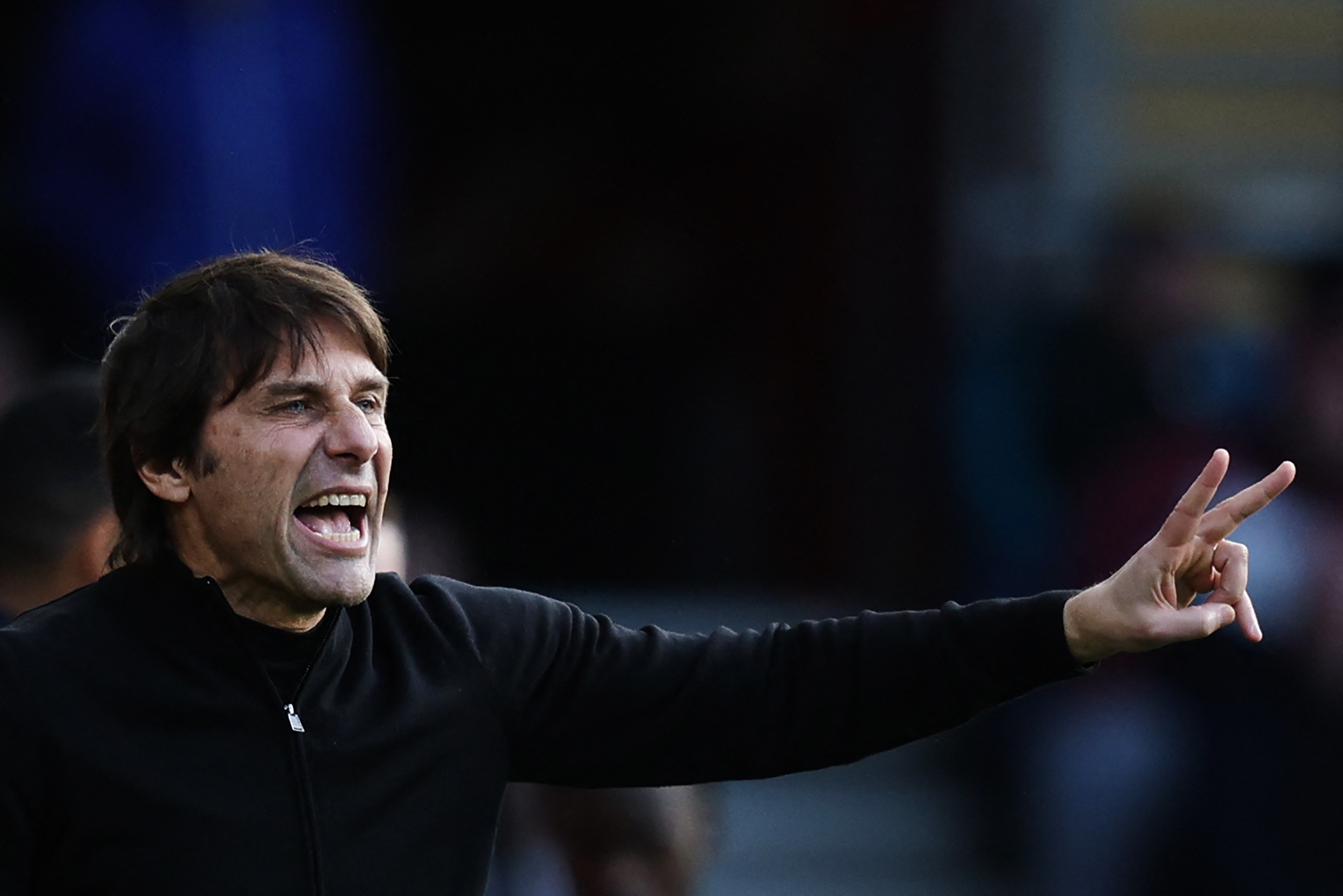 Tottenham players 'stand behind' Antonio Conte sack decision