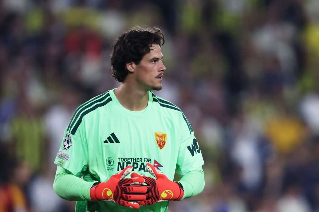 Manchester United x Roma: É improvável que Svilar esteja apto para a partida em Old Trafford