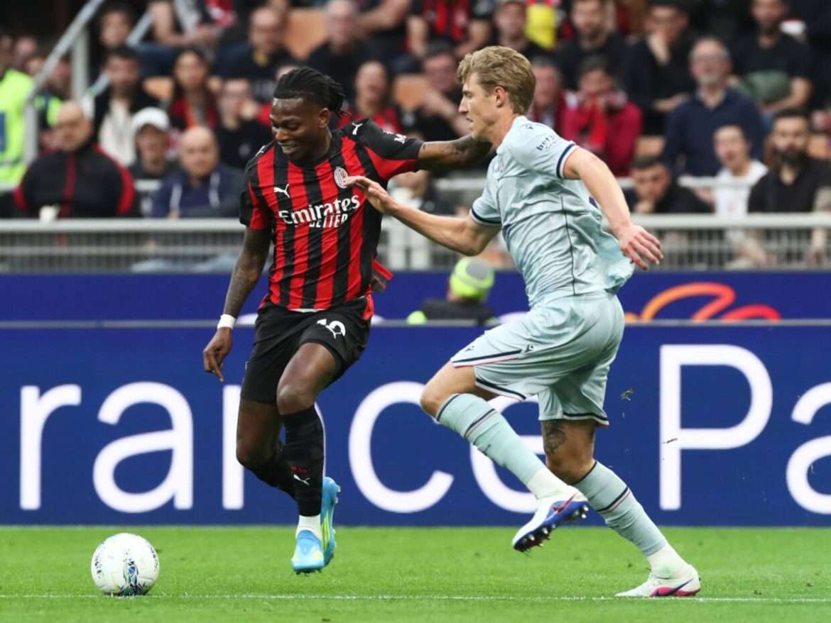 Portuguese forward Rafael Leão's time at Milan seems to be coming to an end, as reported by La Gazzetta dello Sport, via SempreMilan.