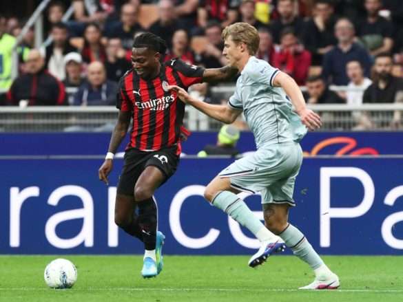 Portuguese forward Rafael Leão's time at Milan seems to be coming to an end, as reported by La Gazzetta dello Sport, via SempreMilan.