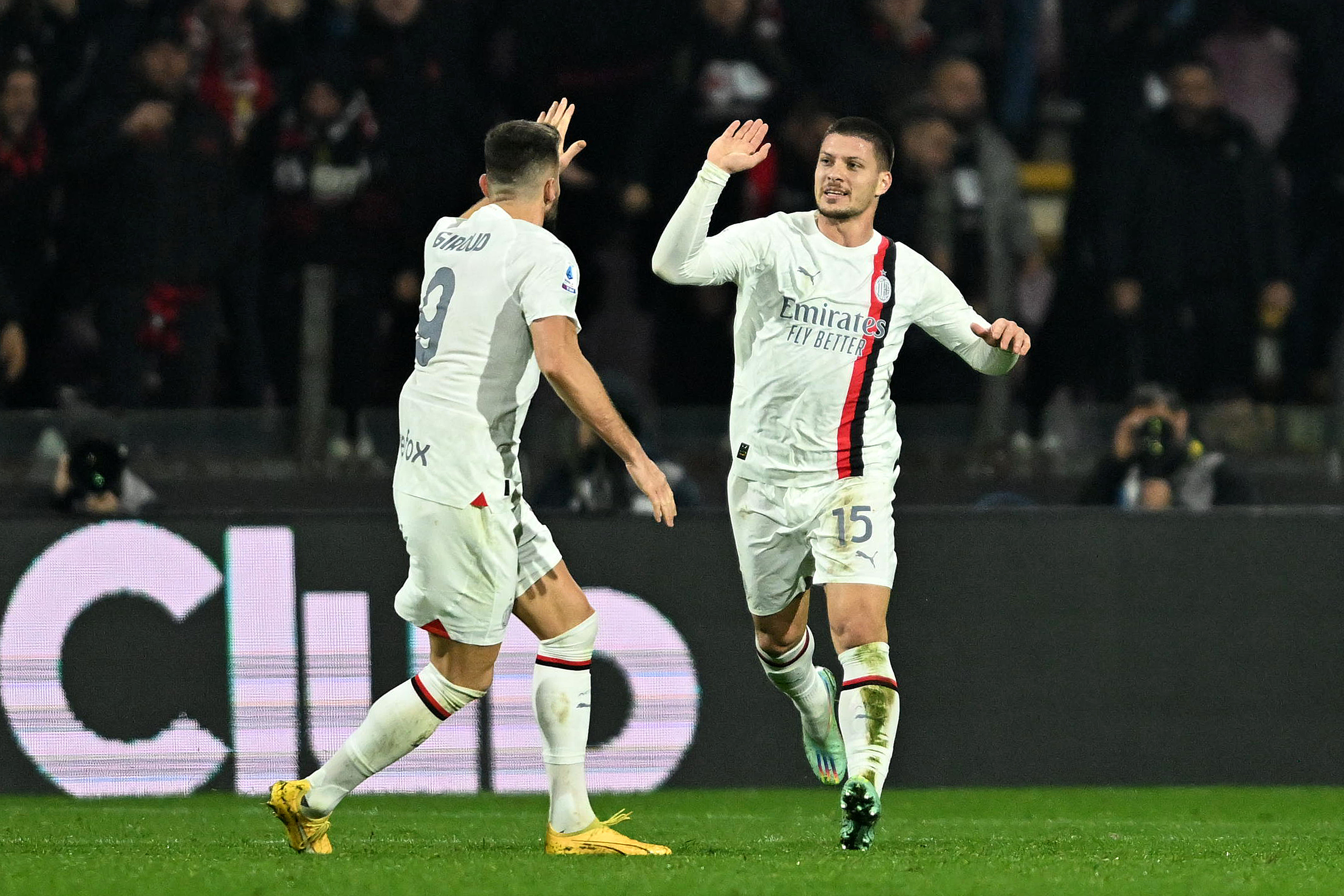 Serie A leaders AC Milan held to draw by Bologna